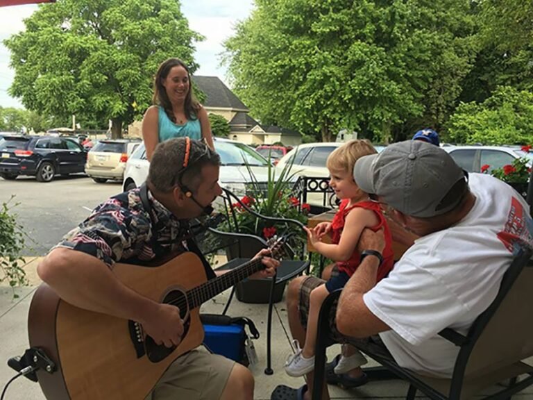 imgi_26_Singing-to-Abigail-2